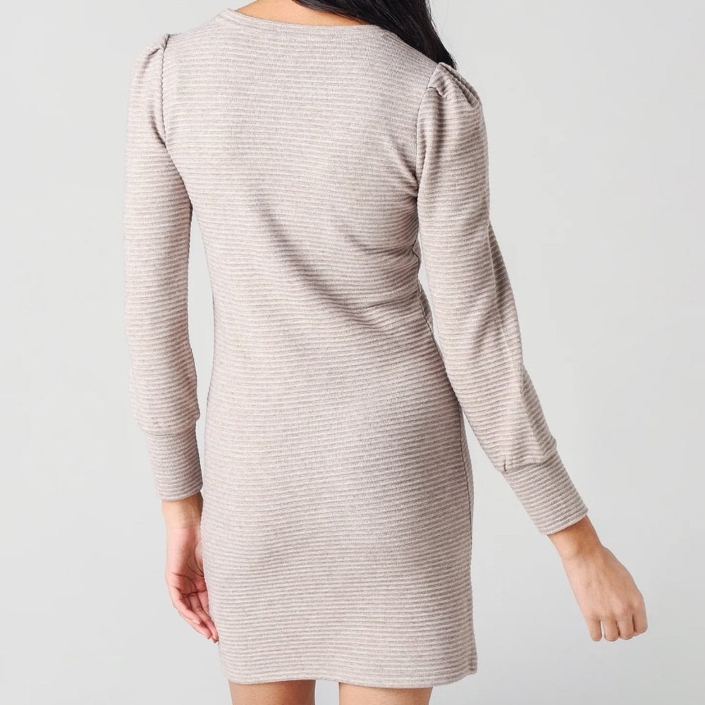 BB DAKOTA NEW WOMEN'S KNIT THE SCENE DRESS Size M - Picture 3 of 9